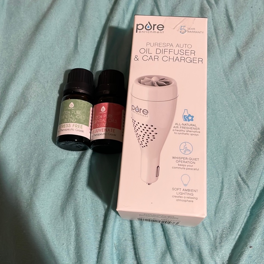 Oil diffuser and car charger